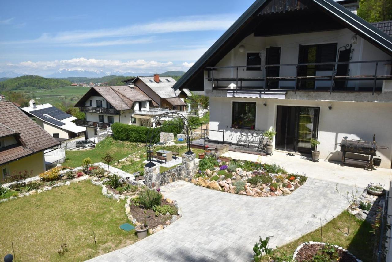 Apartmaji Lejardin Skofljica Luaran gambar