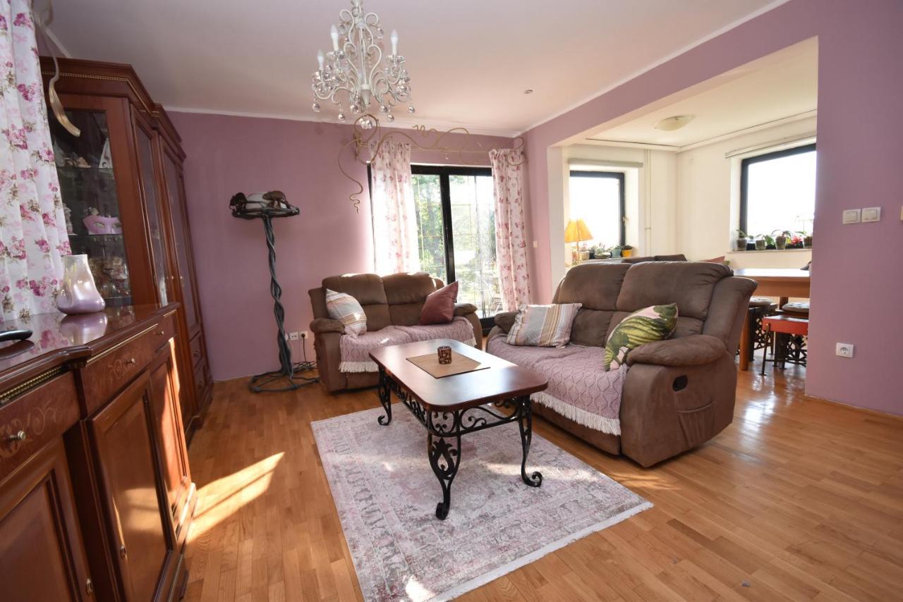 Apartmaji Lejardin Skofljica Luaran gambar